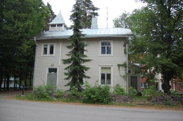 Ent. Lahtisen talo&nbsp;(Sinikka Myyrä&nbsp;4.7.2011)