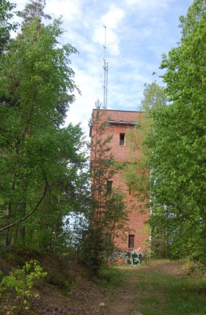 Vuoksenniskan vesitorni.&nbsp;(Sinikka Myyrä&nbsp;29.5.2013)