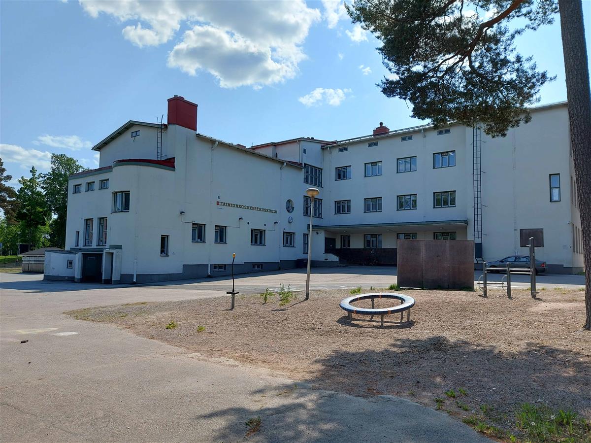 &nbsp;(Niina Uusi-Seppä&nbsp;2023)
