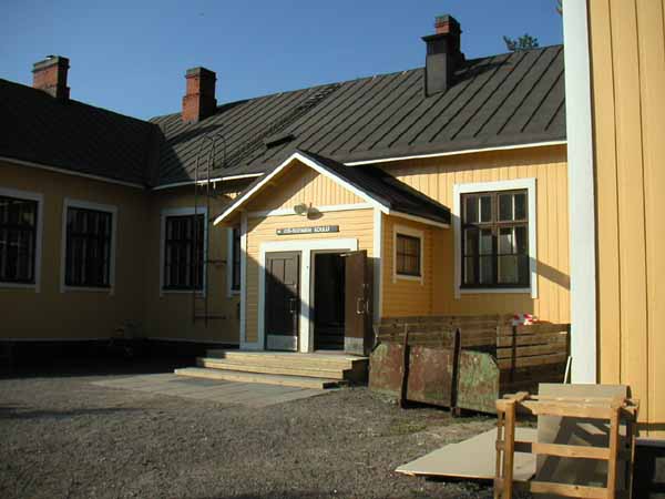 &nbsp;(Kaija Kiiveri&nbsp;1.8. 2002)