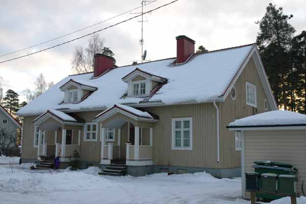 &nbsp;(Elina Lyijynen&nbsp;13.12.2005)