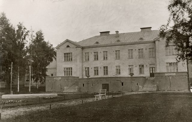 Keskipaviljonki valmistuttuaan 1920-luvun lopulla.&nbsp;(&nbsp;1920-luvun loppu)