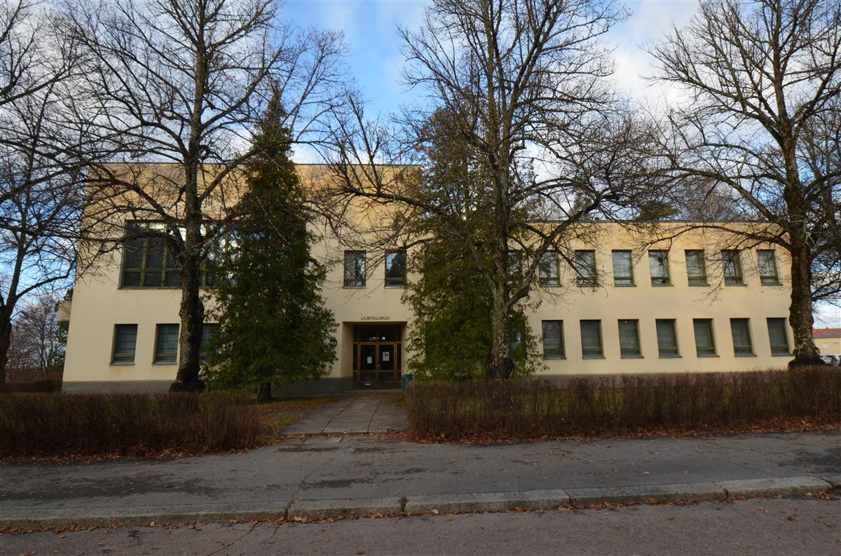 Lauritsala-talo Hallituskadulta, kaakosta päin kuvattuna.&nbsp;(Päivi Makkonen&nbsp;2025)