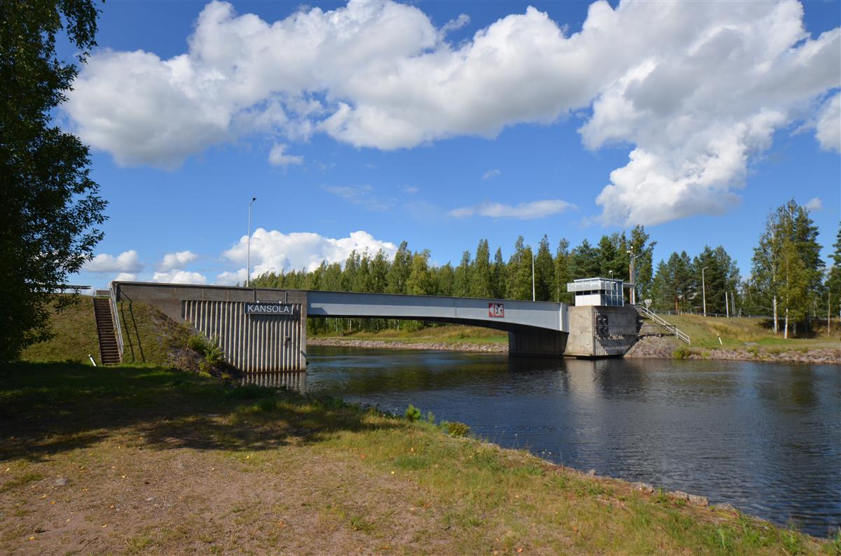 Kansolan silta länsirannalta, etelästä päin kuvattuna.&nbsp;(Päivi Makkonen&nbsp;2026)