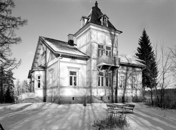 &nbsp;(Arto Hämäläinen&nbsp;1986)