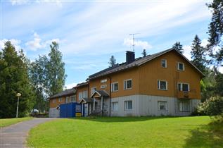 Kuva: Lemin seurakuntatalo luoteesta päin kuvattuna.&nbsp;(Päivi Makkonen&nbsp;2026)