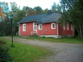 Kuva: Raution hovin päärakennus&nbsp;(Pöyry Environmental Oy&nbsp;2007)
